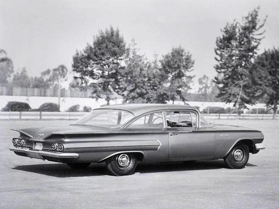  Chevrolet Biscayne 2-Door Sedan 1960 года  (фото 1 из 2)
